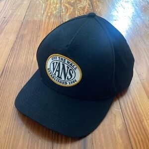 Black men’s Vans “Off The Wall” hat cap